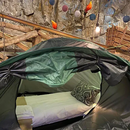 Basecamp Nord - Indoor Camping *
